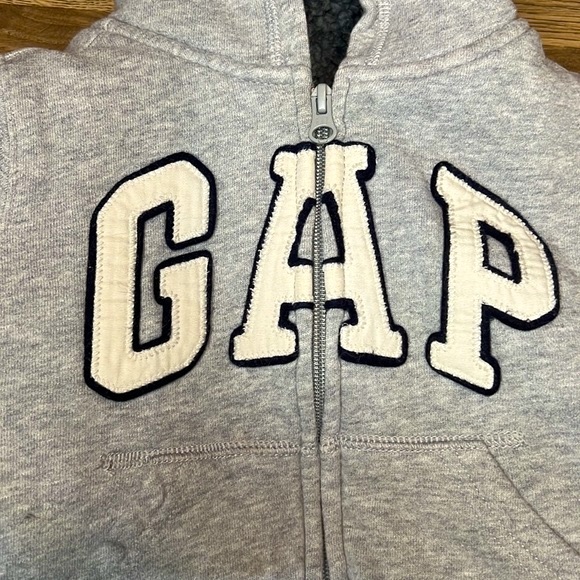 Baby Gap Zip Up Grey Thick Hoodie - Size 3 Years - Picture 3 of 5